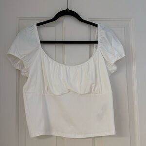 Hollister Women’s Ruched Bust Crop Top (Like New)